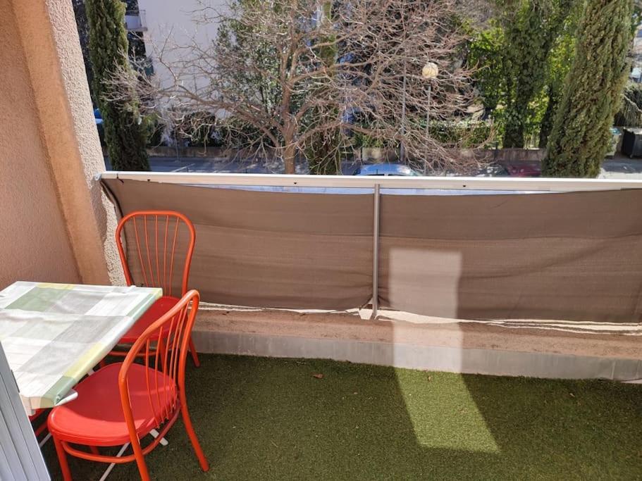 Charmant 2 Pieces A Aubenas 2Etoiles Apartment ภายนอก รูปภาพ